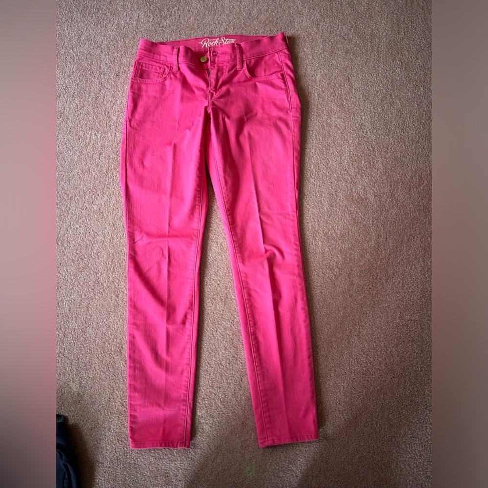 Pink skinny jeans 👖